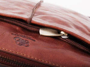 KABELKA SHOULDERBAG SMALL BRANDY 6 LB018 3