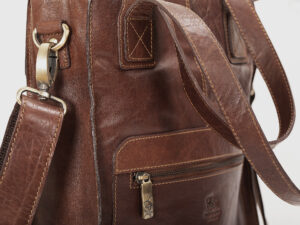 TAŠKA TOTEBAG 13″ BRANDY 8 LB024 4