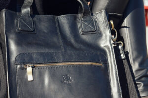 TAŠKA TOTEBAG 13″ BLACK 15 LB025 7